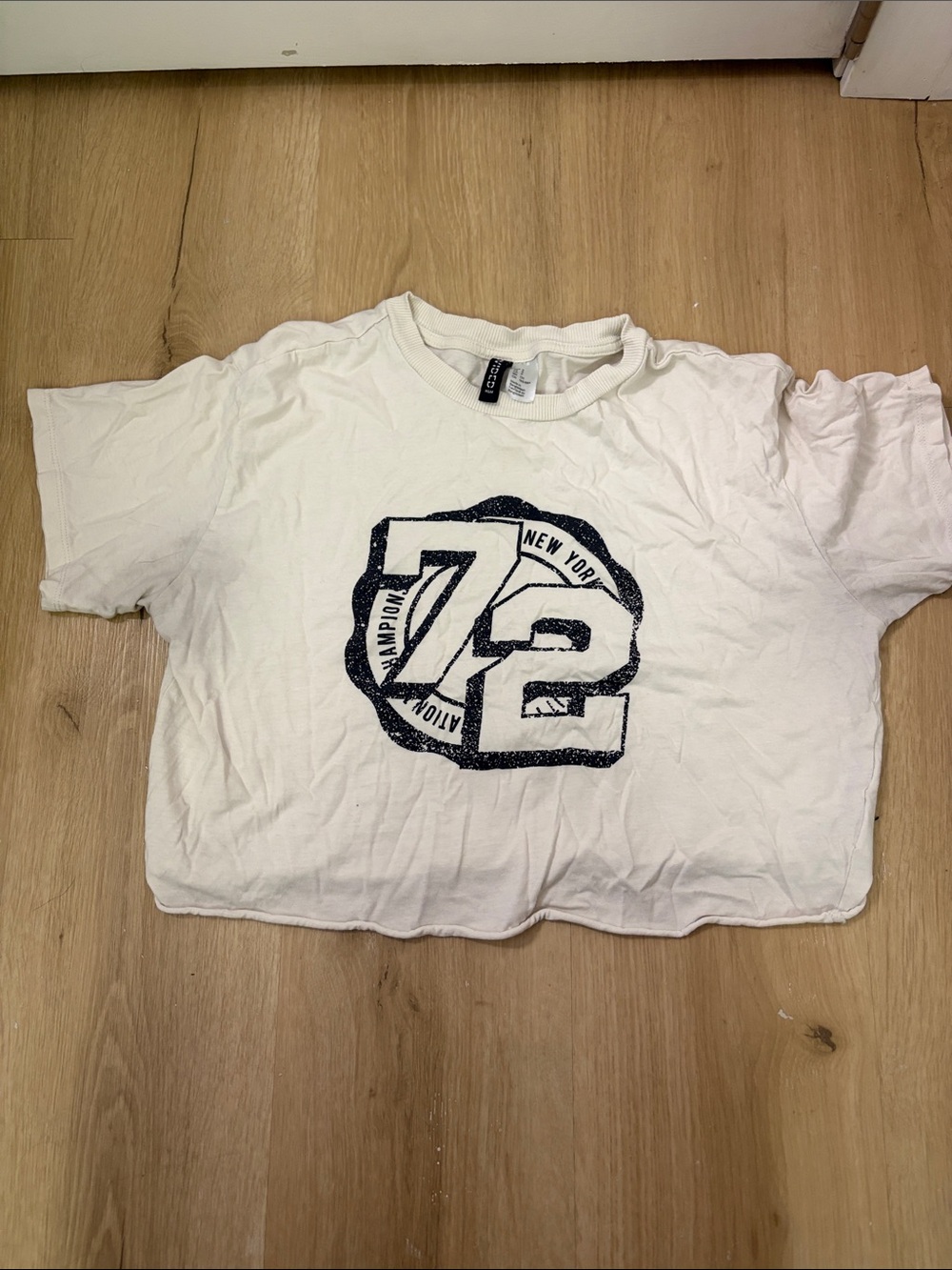 H&M cropped t-shirt